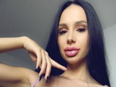 LaraaYah - female with black hair and  big tits webcam at xLoveCam