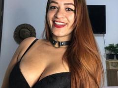 Laraliz-hot - female with red hair webcam at xLoveCam