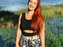 Laraliz-hot - female with red hair webcam at xLoveCam