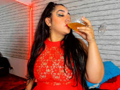 LarysaGirald - female with black hair and  big tits webcam at ImLive