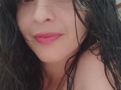 TaniaKira - female with black hair and  big tits webcam at xLoveCam
