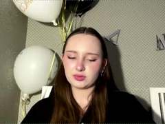 LatrinaBouffard - female with brown hair webcam at xLoveCam
