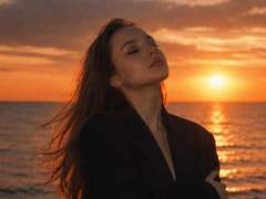 LatrinaBouffard - female with brown hair webcam at xLoveCam