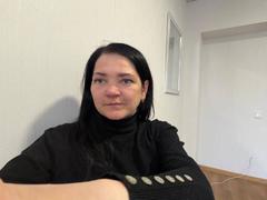 LauraFinn - female with black hair and  big tits webcam at xLoveCam
