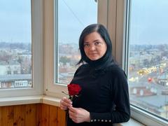 LauraFinn - female with black hair and  big tits webcam at xLoveCam