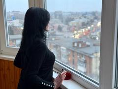 LauraFinn - female with black hair and  big tits webcam at xLoveCam