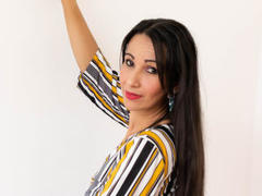 LauraFox - female with brown hair and  big tits webcam at xLoveCam