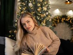 LauraHlot - blond female with  small tits webcam at xLoveCam