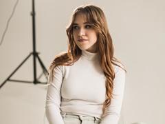 LauraHlot - blond female with  small tits webcam at xLoveCam