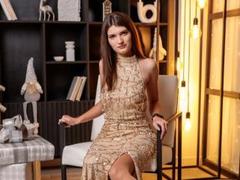 LauraLee69 - female with brown hair webcam at xLoveCam
