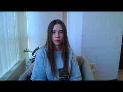 LauraLunia from xLoveCam