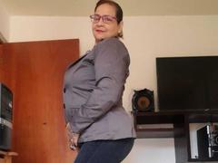 Laura_riley from ImLive