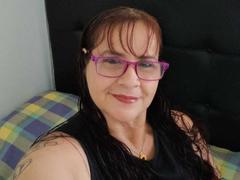 Laura_riley - female with black hair and  big tits webcam at ImLive