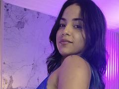 LauraSan69 - female with black hair webcam at xLoveCam