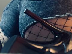 LauraSinner - blond female with  big tits webcam at xLoveCam