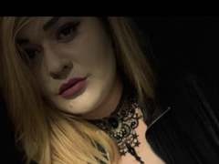 LauraSinner - blond female with  big tits webcam at xLoveCam