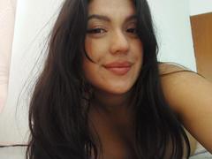 LauraRichis - female with black hair and  big tits webcam at xLoveCam