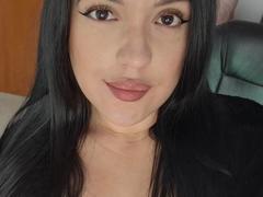 LauraRichis - female with black hair and  big tits webcam at xLoveCam
