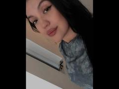LauraRichis from xLoveCam