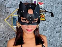 LauraStell - female webcam at xLoveCam
