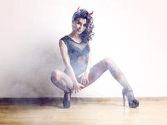 Lauraine - female with brown hair and  small tits webcam at LiveJasmin