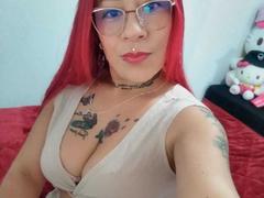 LaurenBlake - female with red hair webcam at xLoveCam