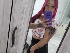 LaurenBlake - female with red hair webcam at xLoveCam