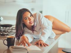 LaureneX - female with black hair webcam at xLoveCam