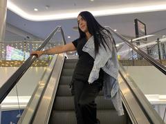 LaurynBm - female with black hair and  big tits webcam at xLoveCam