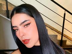 LaurynBm - female with black hair and  big tits webcam at xLoveCam
