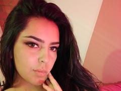 LaurynBm - female with black hair and  big tits webcam at xLoveCam