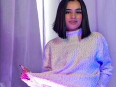 LauuHentai - female with black hair and  big tits webcam at xLoveCam