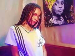 LavyNazier from xLoveCam