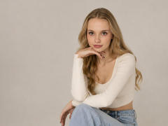 LawanaDavito - blond female webcam at xLoveCam