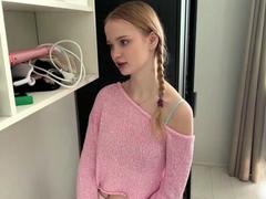 LawanaDavito - blond female webcam at xLoveCam
