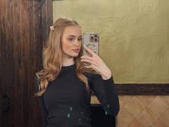 LawanaDavito - blond female webcam at xLoveCam