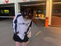 LaylaMantsch - female with brown hair and  big tits webcam at xLoveCam