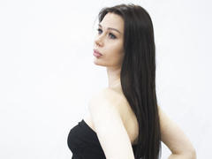LaylaOliver - female with black hair webcam at LiveJasmin