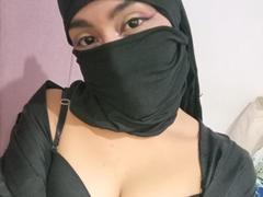 LaylaNoor - female with black hair and  big tits webcam at xLoveCam