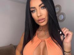 Laylak from xLoveCam