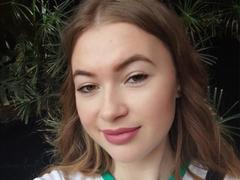LeaHoty - blond female webcam at xLoveCam