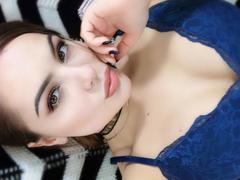 LeaLovely from xLoveCam