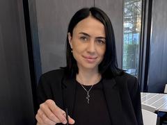 LeaNoir - female with black hair and  big tits webcam at xLoveCam