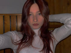 LeaSchatz-hot - female with brown hair webcam at xLoveCam