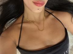 LeaTheas - female with brown hair webcam at xLoveCam