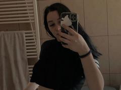 LeahBrooks - female with brown hair and  big tits webcam at xLoveCam