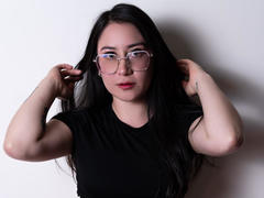 LeahMuniz - female webcam at xLoveCam