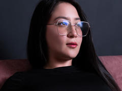 LeahMuniz - female webcam at xLoveCam