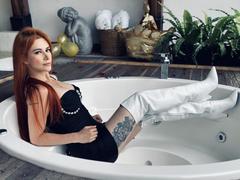 LeahRed - blond female webcam at LiveJasmin