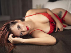 Leannefoxy - female with red hair and  big tits webcam at LiveJasmin